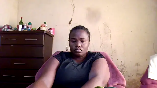 Snapshot of sexybigboobz chatting on 07-20-26, 05:37 sexybigboobz online show from 07-20-26, 05:37