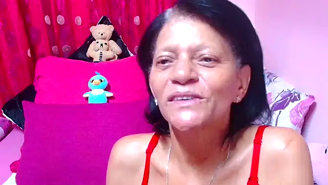 Snapshot of SLUTTYROXY chatting on 10-01-25, 06:34 SLUTTYROXY online show from 10-01-25, 06:34