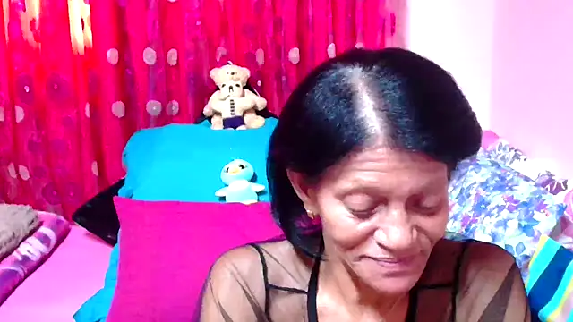 Snapshot of SLUTTYROXY chatting on 09-16-25, 06:58 SLUTTYROXY online show from 09-16-25, 06:58