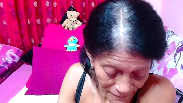 Snapshot of SLUTTYROXY chatting on 10-12-25, 05:42 SLUTTYROXY online show from 10-12-25, 05:42