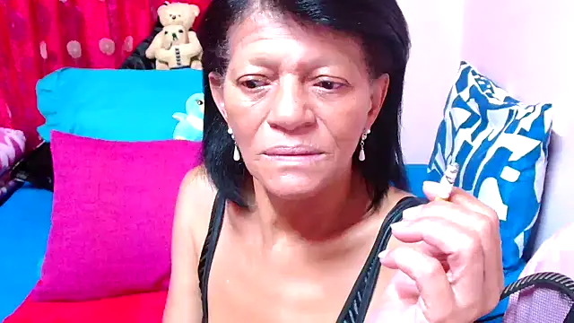 SLUTTYROXY online show from 11-18-25, 03:04