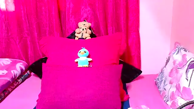 SLUTTYROXY online show from 12-01-25, 06:03