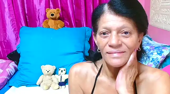 Snapshot of SLUTTYROXY chatting on 03-18-25, 07:12 SLUTTYROXY online show from 03-18-25, 07:12