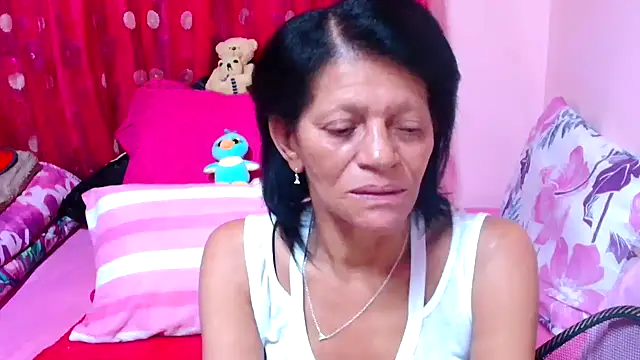 SLUTTYROXY online show from 10-28-25, 06:40