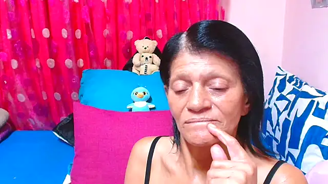 SLUTTYROXY online show from 04-05-26, 05:52