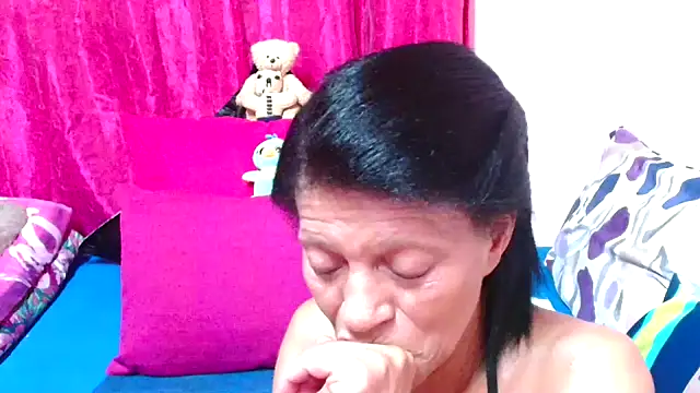 SLUTTYROXY online show from 12-05-25, 07:12