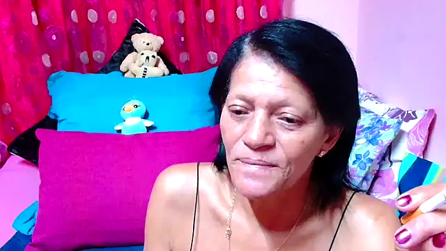 Snapshot of SLUTTYROXY chatting on 09-17-25, 07:16 SLUTTYROXY online show from 09-17-25, 07:16