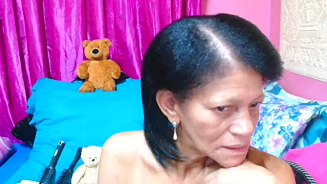 Snapshot of SLUTTYROXY chatting on 03-19-25, 05:28 SLUTTYROXY online show from 03-19-25, 05:28