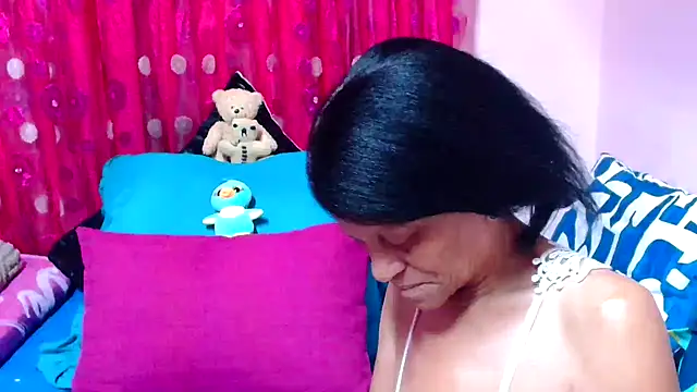 Snapshot of SLUTTYROXY chatting on 09-28-25, 05:53 SLUTTYROXY online show from 09-28-25, 05:53