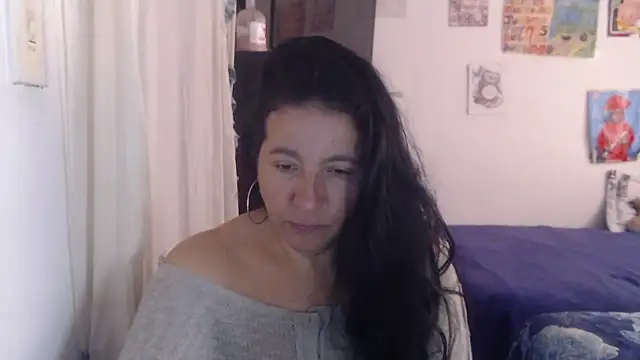 stefilove10 online show from 05-26-26, 01:42