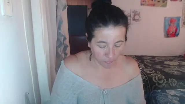 Snapshot of stefilove10 chatting on 02-04-25, 06:06 stefilove10 online show from 02-04-25, 06:06