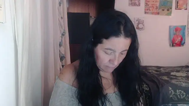 Snapshot of stefilove10 chatting on 01-27-25, 05:58 stefilove10 online show from 01-27-25, 05:58