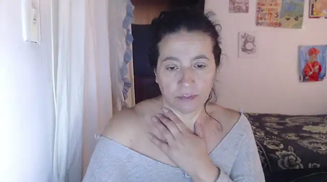 Snapshot of stefilove10 chatting on 02-19-25, 02:44 stefilove10 online show from 02-19-25, 02:44