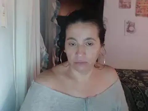 Snapshot of stefilove10 chatting on 03-03-25, 04:47 stefilove10 online show from 03-03-25, 04:47