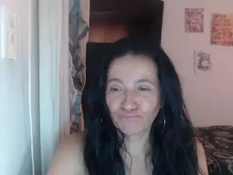 Snapshot of stefilove10 chatting on 03-12-25, 07:25 stefilove10 online show from 03-12-25, 07:25