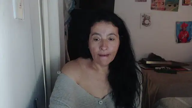 Snapshot of stefilove10 chatting on 09-15-25, 02:39 stefilove10 online show from 09-15-25, 02:39