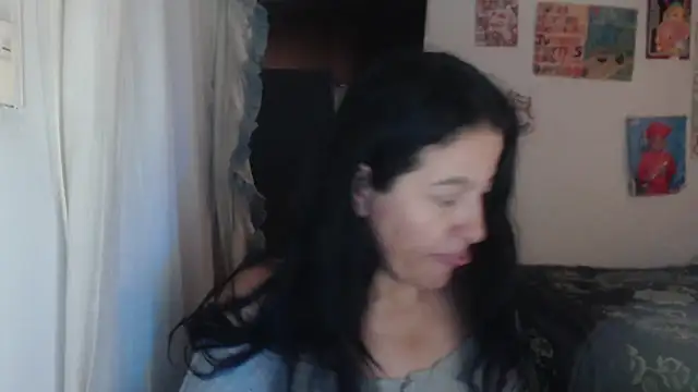 Snapshot of stefilove10 chatting on 01-27-25, 02:24 stefilove10 online show from 01-27-25, 02:24