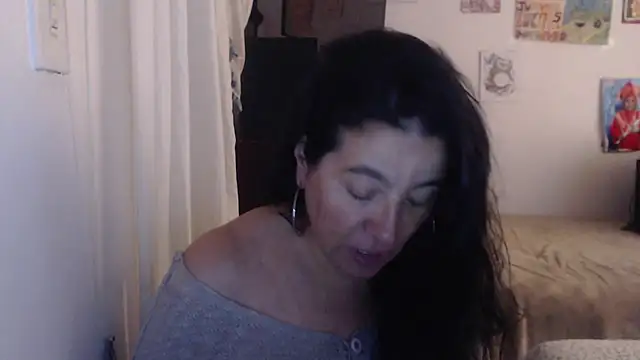 stefilove10 online show from 12-19-25, 03:47