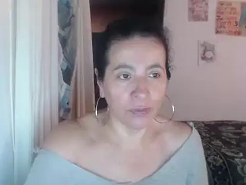 Snapshot of stefilove10 chatting on 03-18-25, 01:23 stefilove10 online show from 03-18-25, 01:23