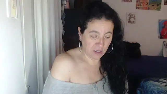 stefilove10 online show from 04-29-26, 01:59