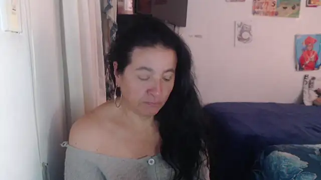 stefilove10 online show from 05-25-26, 01:54