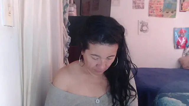 stefilove10 online show from 04-10-26, 01:29