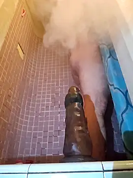 UncutHammer69 online show from 11-25-25, 04:57