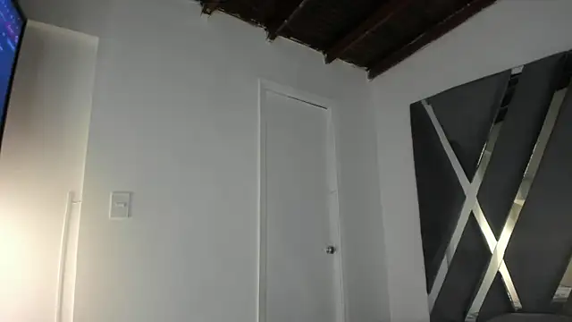 moonsweet1 online show from 04-23-26, 06:42