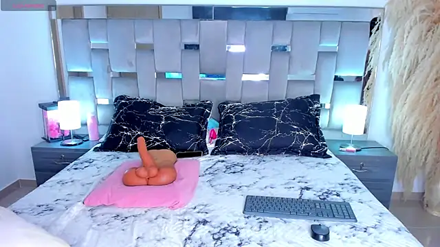 Cammiila online show from 03-15-26, 05:20