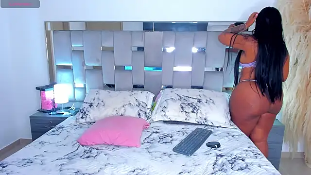 Cammiila online show from 03-18-26, 04:41