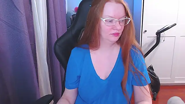 Lady Inari online show from 11-17-25, 05:22