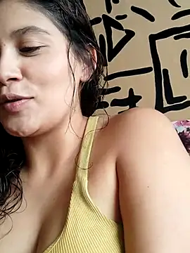 Snapshot of kinky_mila@xh chatting on 02-28-25, 04:53 kinky milaxh online show from 02-28-25, 04:53
