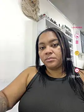 Snapshot of yanza2002 chatting on 06-06-26, 11:21 yanza2002 online show from 06-06-26, 11:21