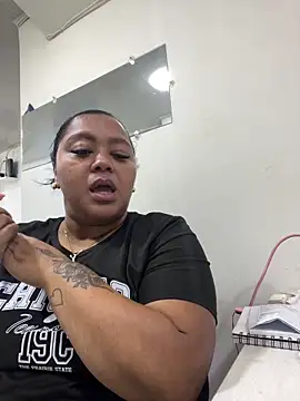 yanza2002 online show from 09-17-25, 11:51