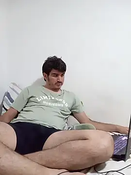 biglatin80 online show from 02-06-26, 04:41