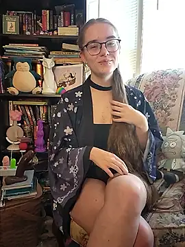 Izzy Hellbourne online show from 05-28-26, 05:52