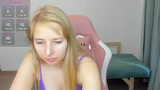 Snapshot of Jessy_Ginger chatting on 09-09-25, 10:36 Jessy Ginger online show from 09-09-25, 10:36