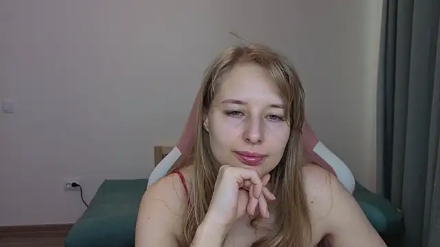 Snapshot of Jessy_Ginger chatting on 02-13-26, 12:49 Jessy Ginger online show from 02-13-26, 12:49