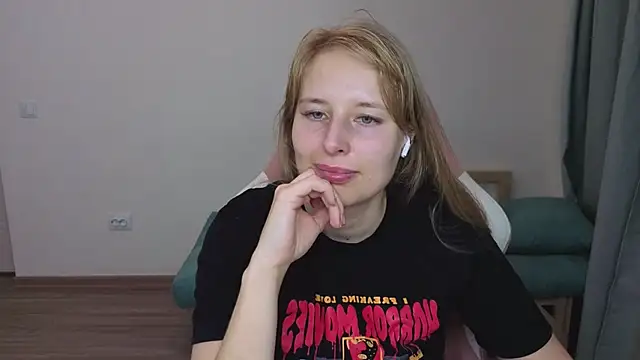 Snapshot of Jessy_Ginger chatting on 10-25-25, 06:41 Jessy Ginger online show from 10-25-25, 06:41