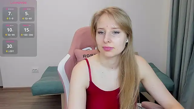 Snapshot of Jessy_Ginger chatting on 03-05-25, 11:28 Jessy Ginger online show from 03-05-25, 11:28