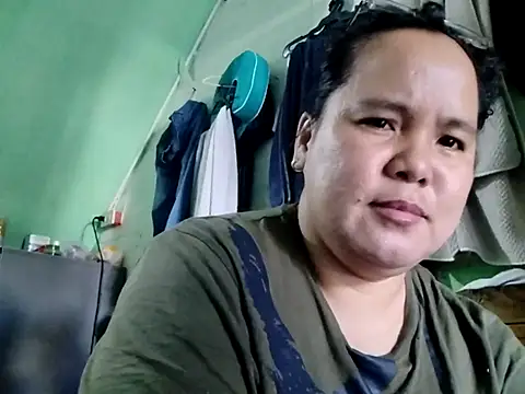 Snapshot of AasianAngelEyesXX chatting on 01-08-26, 01:22 AasianAngelEyesXX online show from 01-08-26, 01:22