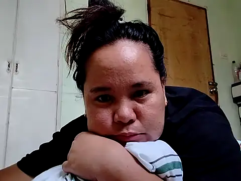 Snapshot of AasianAngelEyesXX chatting on 02-10-26, 02:10 AasianAngelEyesXX online show from 02-10-26, 02:10