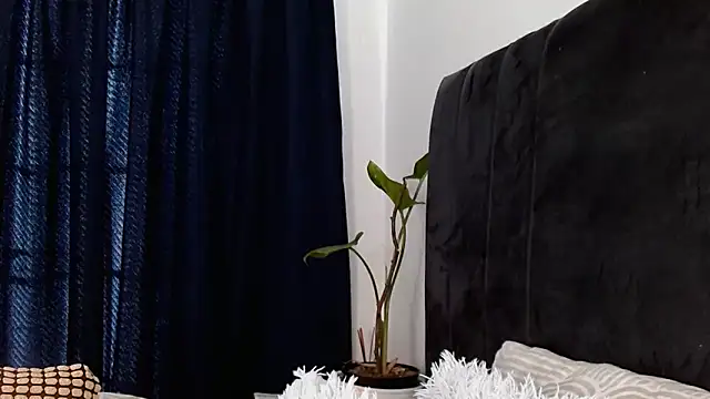 SoftRosee online show from 04-29-26, 05:55