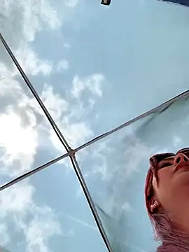 LINDA PATTY94 online show from 11-16-25, 04:45