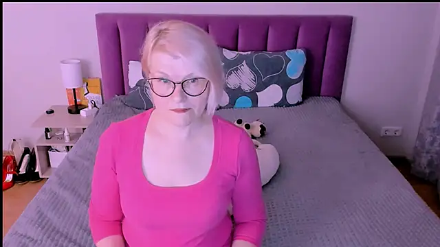 sabrinamacmarren online show from 10-02-25, 04:54