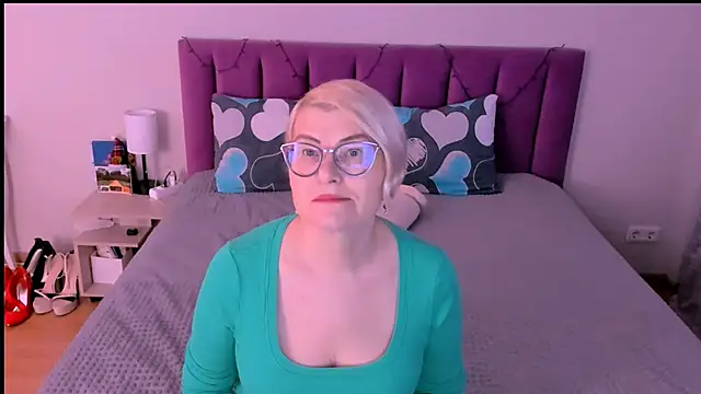 sabrinamacmarren online show from 01-18-26, 12:52