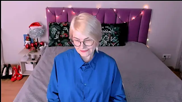 sabrinamacmarren online show from 01-10-26, 01:28