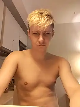 Snapshot of twinksbadboyhot chatting on 03-01-25, 03:49 twinksbadboyhot online show from 03-01-25, 03:49