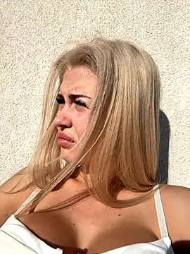 Snapshot of lissababe1 chatting on 11-02-25, 01:16 lissababe1 online show from 11-02-25, 01:16