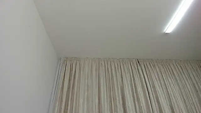 Snapshot of lissababe1 chatting on 03-21-25, 06:51 lissababe1 online show from 03-21-25, 06:51